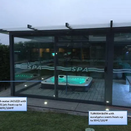 Villa I U